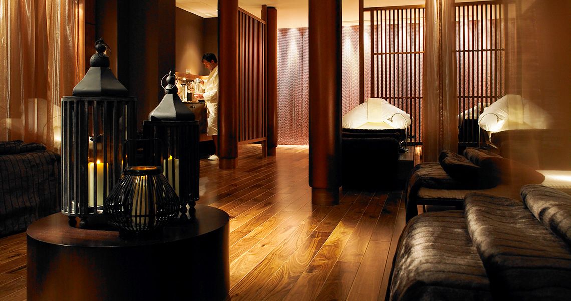KHÁCH SẠN & SPA GLENEAGLES — 1