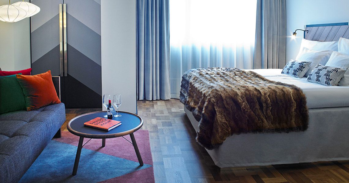 CLARION AMARANTEN — 2